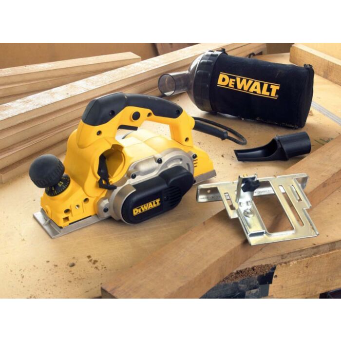 DeWalt D26500K 1050W 240V Electric Planer In Kit Box