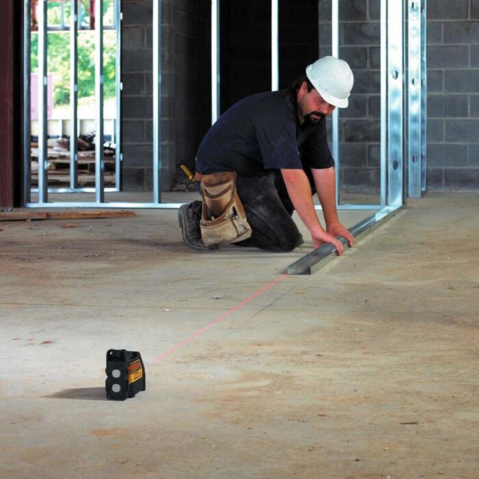 DeWalt DW088K Self Levelling 4 Dot Line Laser