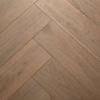 Highclere Feather Oak Brushed & Matt Lacquered Flooring (1.44m2 pack)
