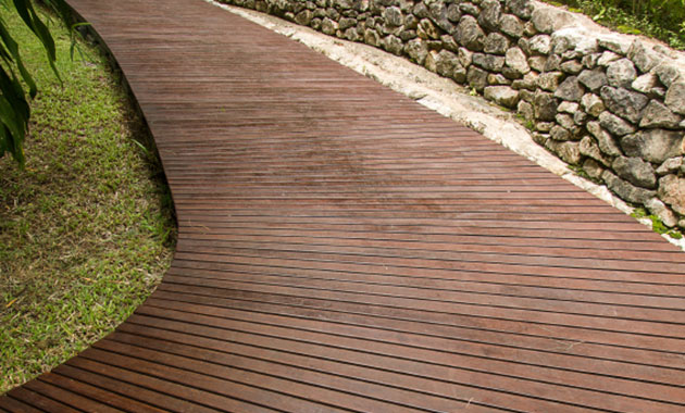 Choosing The Right Timber Decking For The Job